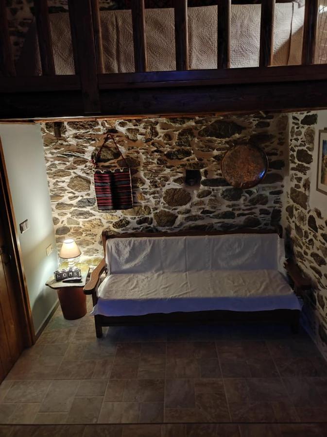 Πέτροκτιστο Σπίτι. Stone House Villa Каристос Екстериор снимка